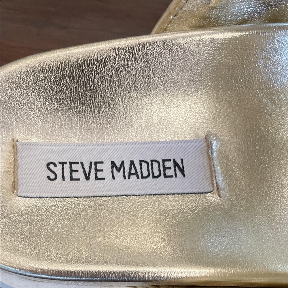 Steve Madden Schmona Gold Quilted Double Strap Sandals - Picture 3 of 6
